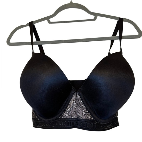 Victoria's Secret Very Sexy Push Up Bra - Picture 2 of 7